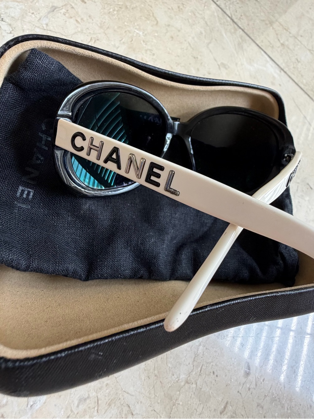 CHANEL 5138 Black lenses Oversized Sunglasses - Picture 12 of 13